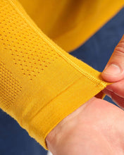 Load image into Gallery viewer, Taupo Wool Seamless Long Sleeve - Sale

